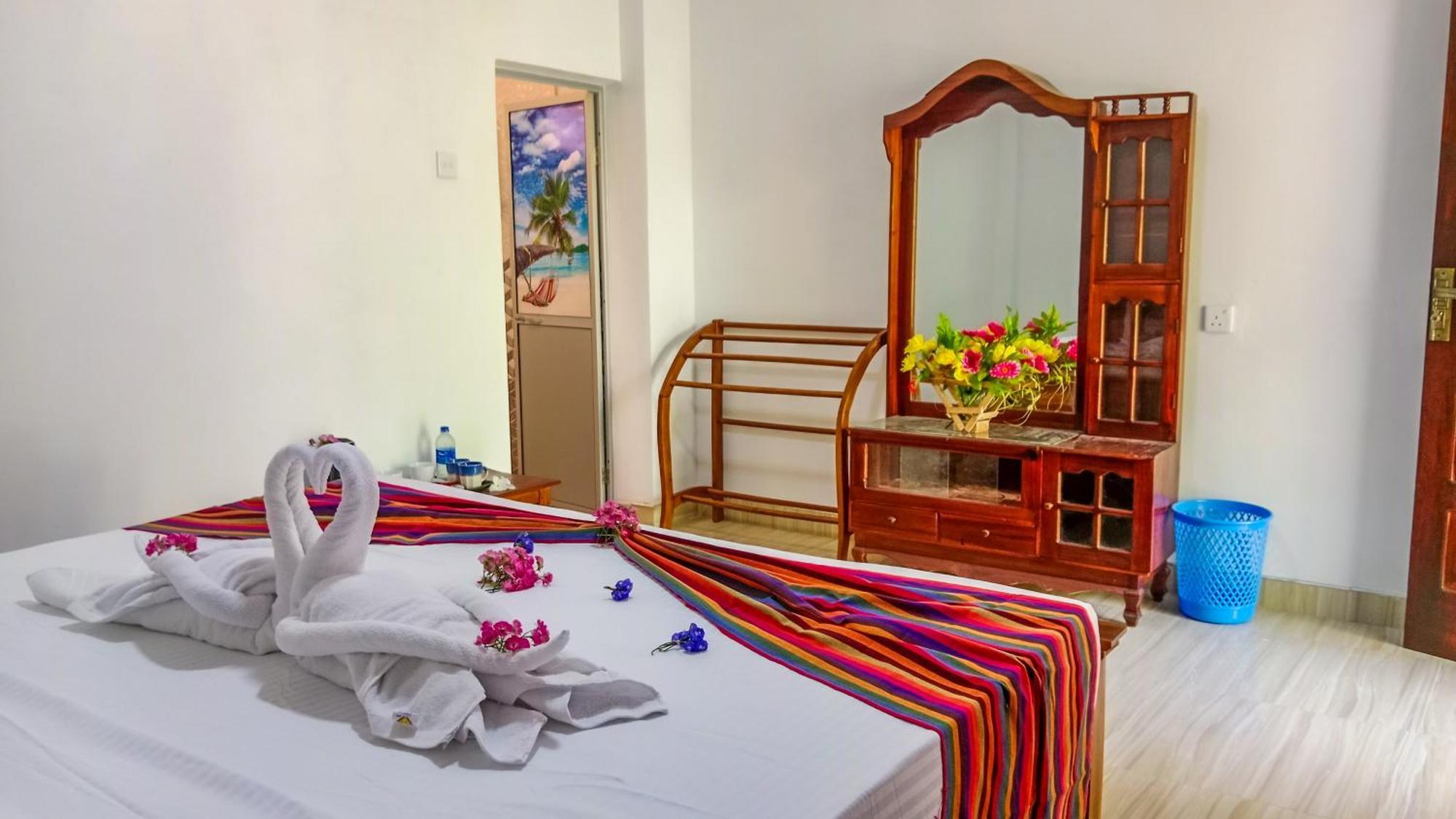 Gimhana Homestay سيغيرِيا المظهر الخارجي الصورة