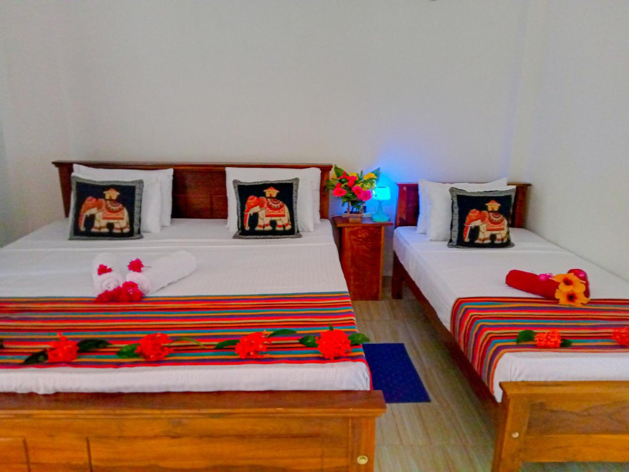 Gimhana Homestay سيغيرِيا المظهر الخارجي الصورة